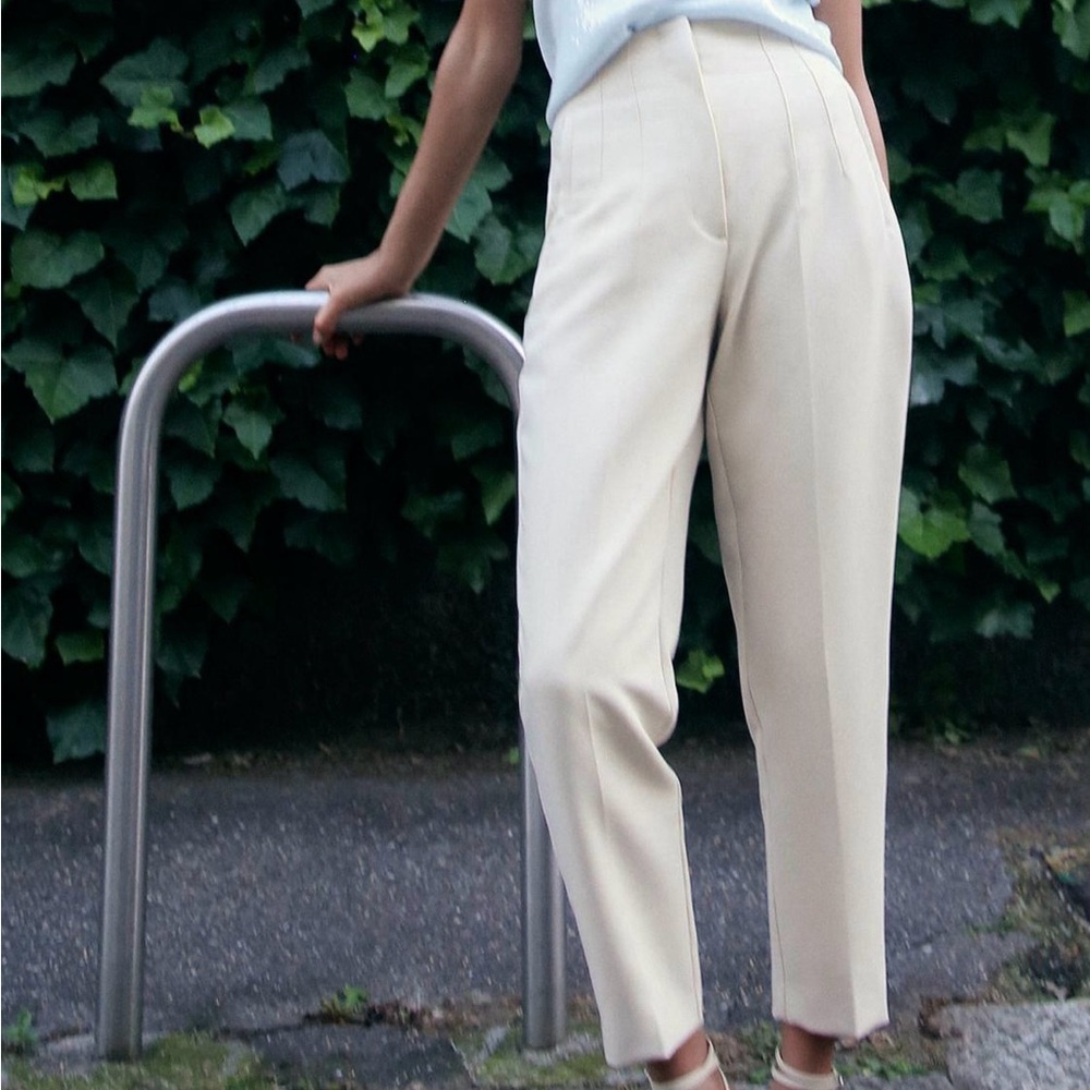 ZARA High Waist Pants in Oyster Beige size Small